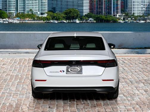 2025 Honda Accord LX 1.5T