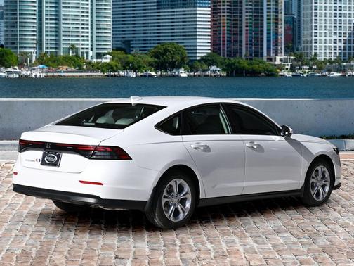 2025 Honda Accord LX 1.5T