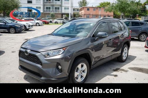 2021 Toyota RAV4 XLE