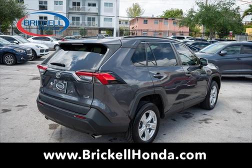 2021 Toyota RAV4 XLE