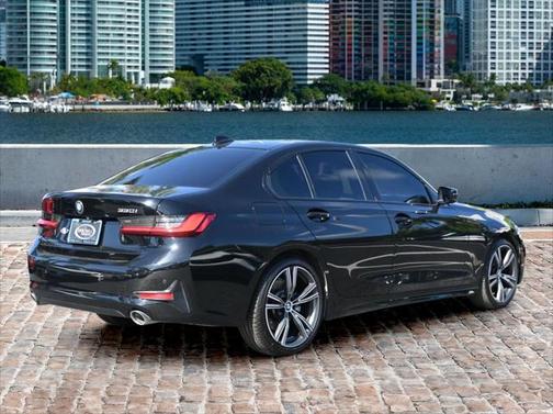 2022 BMW 330 330i