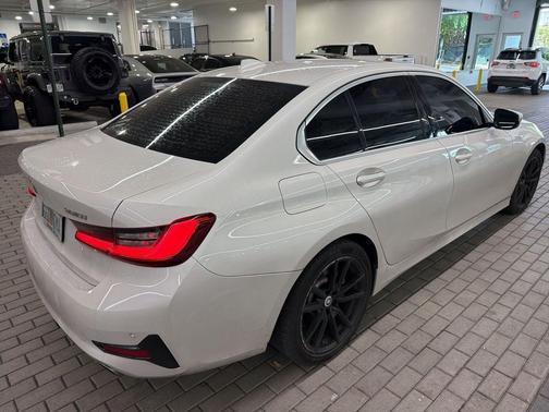 2020 BMW 330 330i