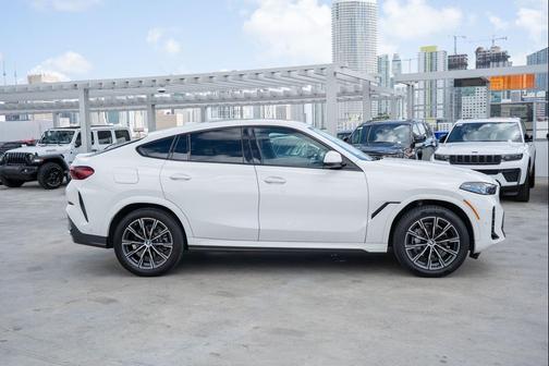 2024 BMW X6 xDrive40i
