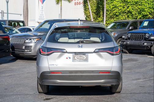 2023 Honda HR-V LX