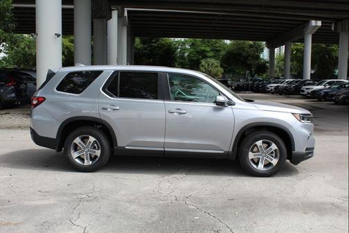 Solar Silver Metallic 2026 Honda Pilot EX-L