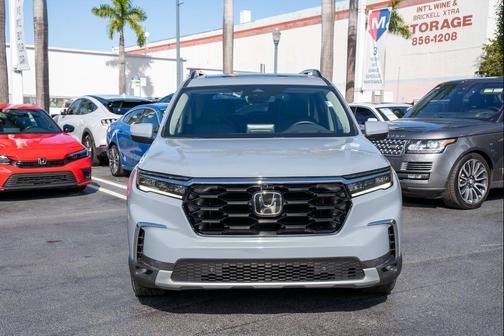 2023 Honda Pilot AWD Elite