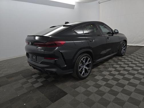 2022 BMW X6 xDrive40i