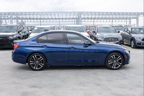 2018 BMW 330 330i