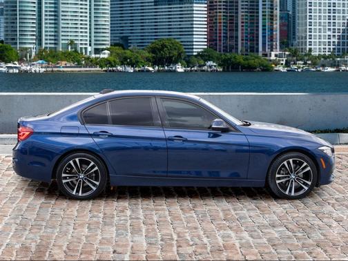 2018 BMW 330 330i