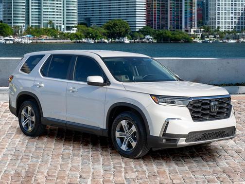 2023 Honda Pilot AWD EX-L 8 Passenger