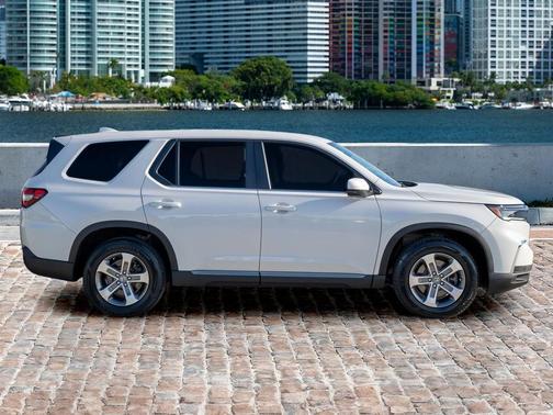 2023 Honda Pilot AWD EX-L 8 Passenger