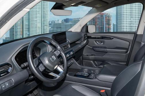 2023 Honda Pilot AWD EX-L 8 Passenger