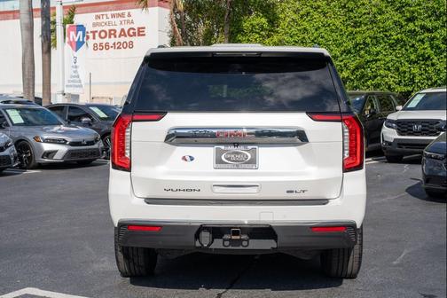 2023 GMC Yukon SLT