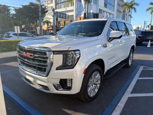 2023 GMC Yukon SLT