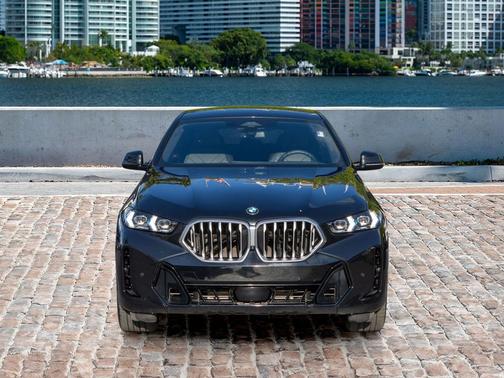 2024 BMW X6 xDrive40i