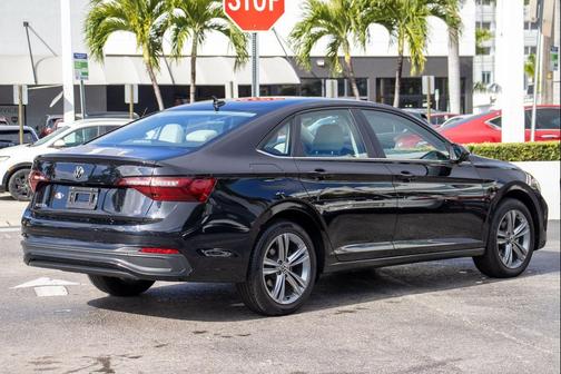 2023 Volkswagen Jetta 1.5T SE