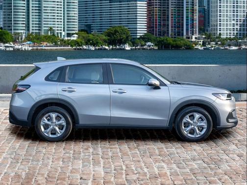 2023 Honda HR-V LX