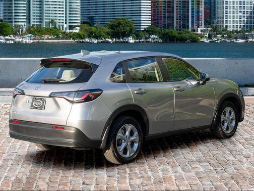 2023 Honda HR-V LX