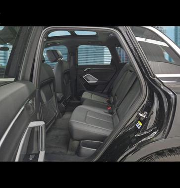 2023 Audi Q3 Premium 45 TFSI S line quattro Tiptronic