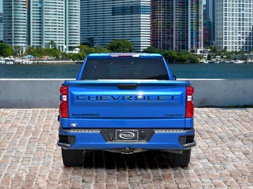 2023 Chevrolet Silverado 1500 Custom