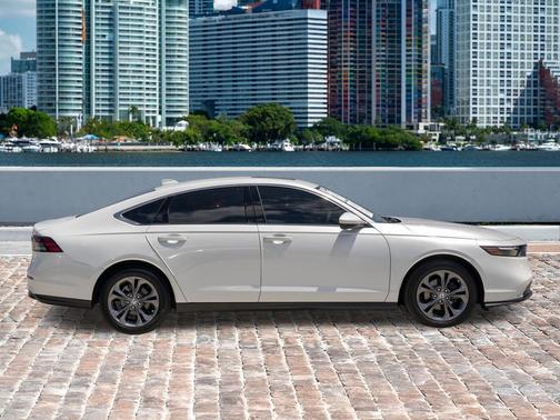 Platinum White Pearl 2023 Honda Accord EX