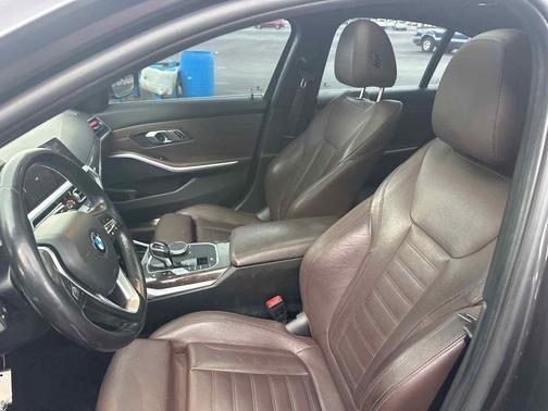 2019 BMW 330 330i