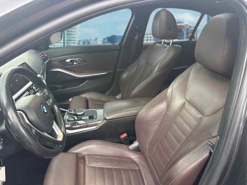 2019 BMW 330 330i