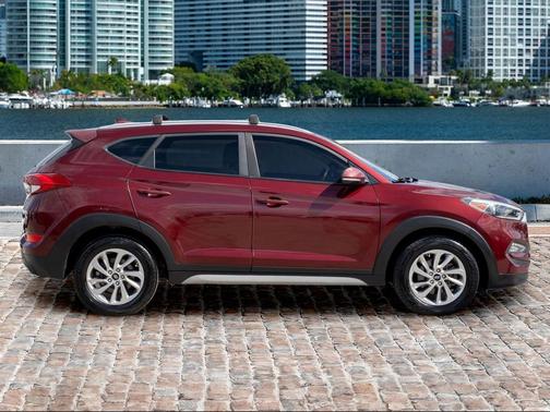 2018 Hyundai TUCSON SEL Plus
