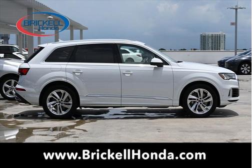 2021 Audi Q7 55 Prestige