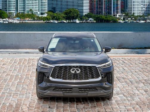 2023 INFINITI QX60 SENSORY