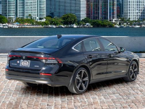 2025 Honda Accord Hybrid Base