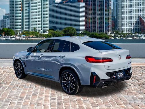 2023 BMW X4 M40i