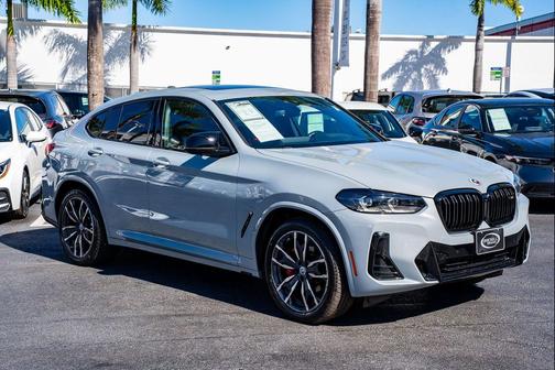 2023 BMW X4 M40i
