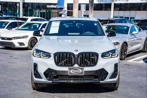 2023 BMW X4 M40i
