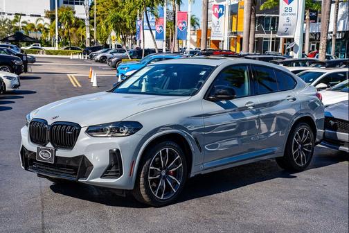 2023 BMW X4 M40i