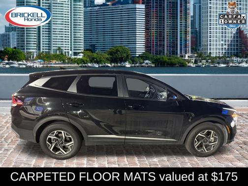 Fusion Black 2025 Kia Sportage LX