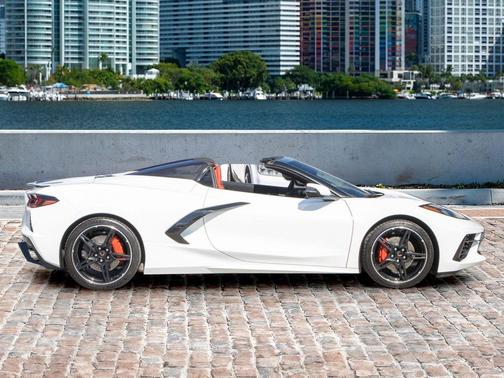 2023 Chevrolet Corvette Stingray w/2LT