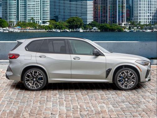 2022 BMW X5 M Base