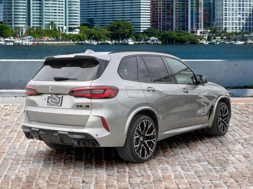 2022 BMW X5 M Base