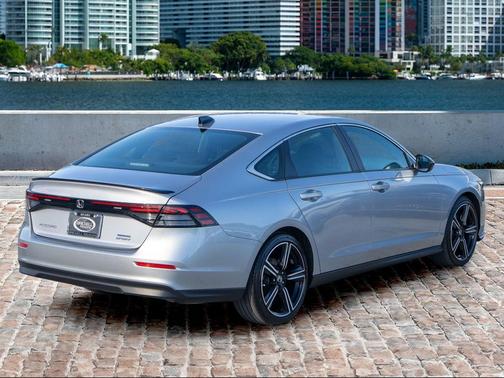 2023 Honda Accord Hybrid Base