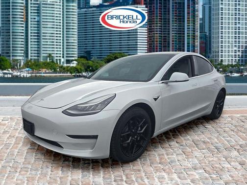 2020 Tesla Model 3 Standard Range Plus