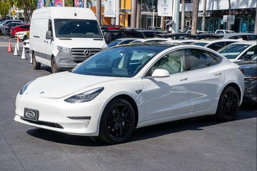 2020 Tesla Model 3 Standard Range Plus