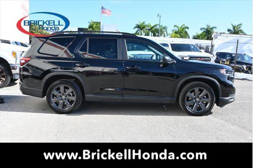 2023 Honda Pilot AWD Sport