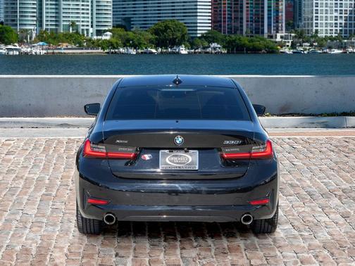 2019 BMW 330 xDrive