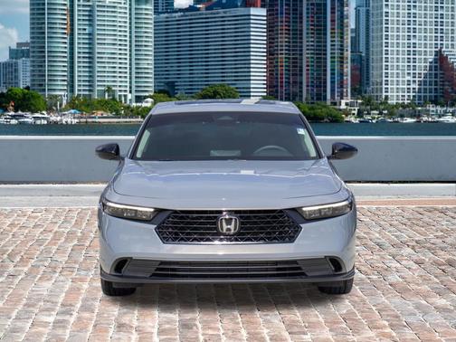 Urban Gray Pearl 2025 Honda Accord SE