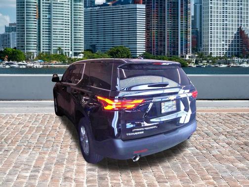 Mosaic Black Metallic 2023 Chevrolet Traverse LS