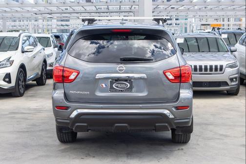 2019 Nissan Pathfinder S