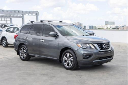 2019 Nissan Pathfinder S