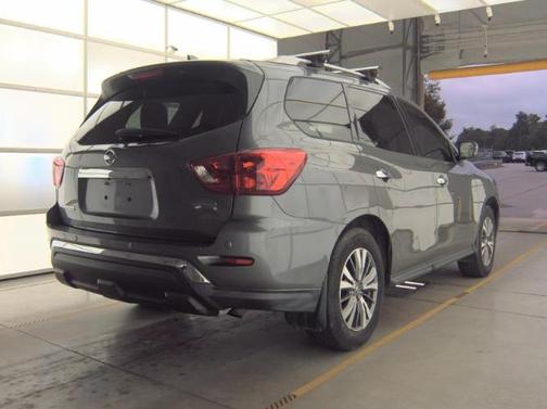 2019 Nissan Pathfinder S