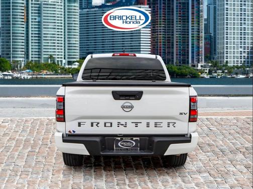 2024 Nissan Frontier SV
